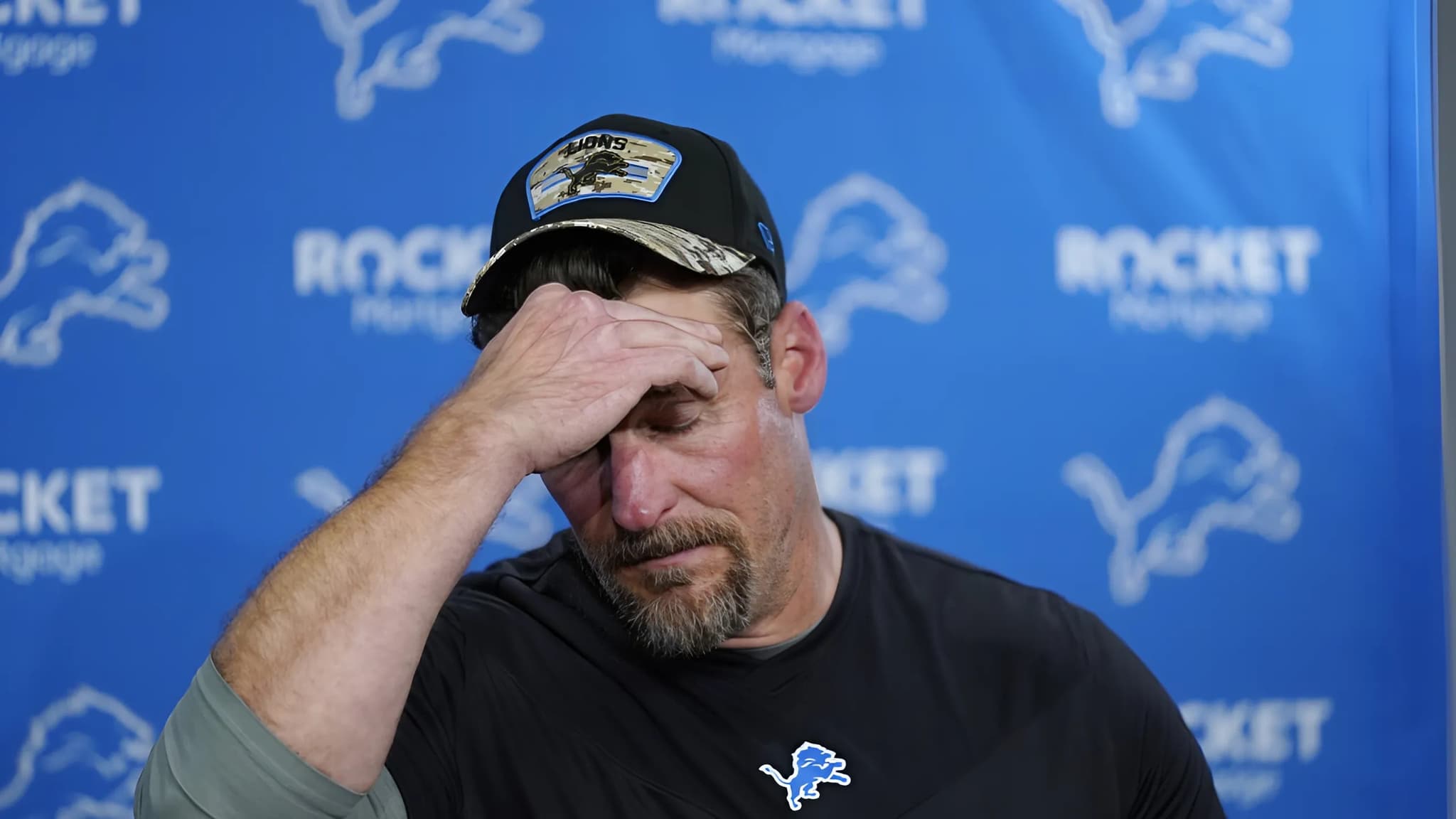 Cover Image for BREAKING: Lions fans are restless and praying for the health of head coach Dan Campbell after he suffered a serious health issue during a training session with the team ahead of their clash with the Washington Commanders.